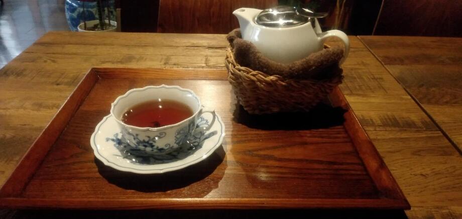 高梁紅茶（770円）