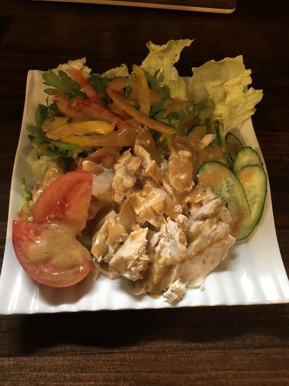 蒸し鶏と野菜の盛り盛りサラダ