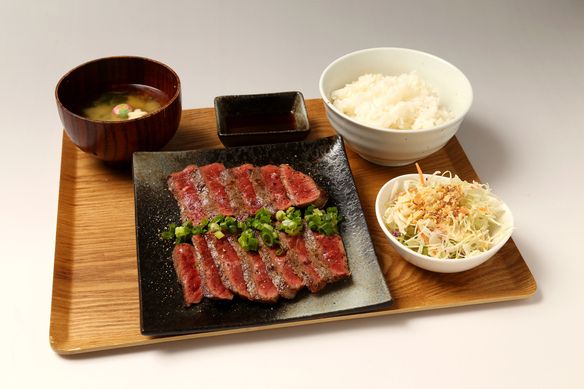 国産牛おろしポン酢ステーキ定食