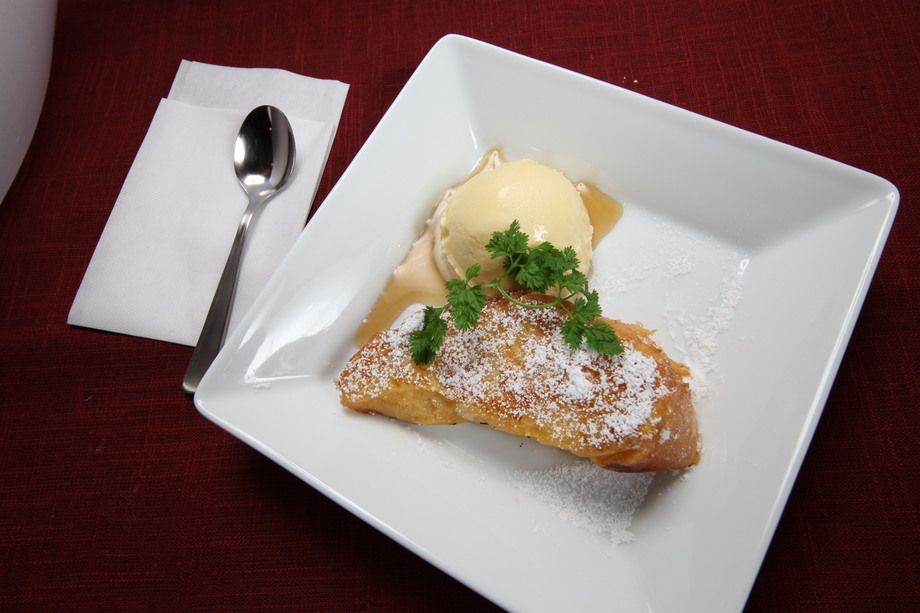 鉄板フレンチトースト（４９０円）