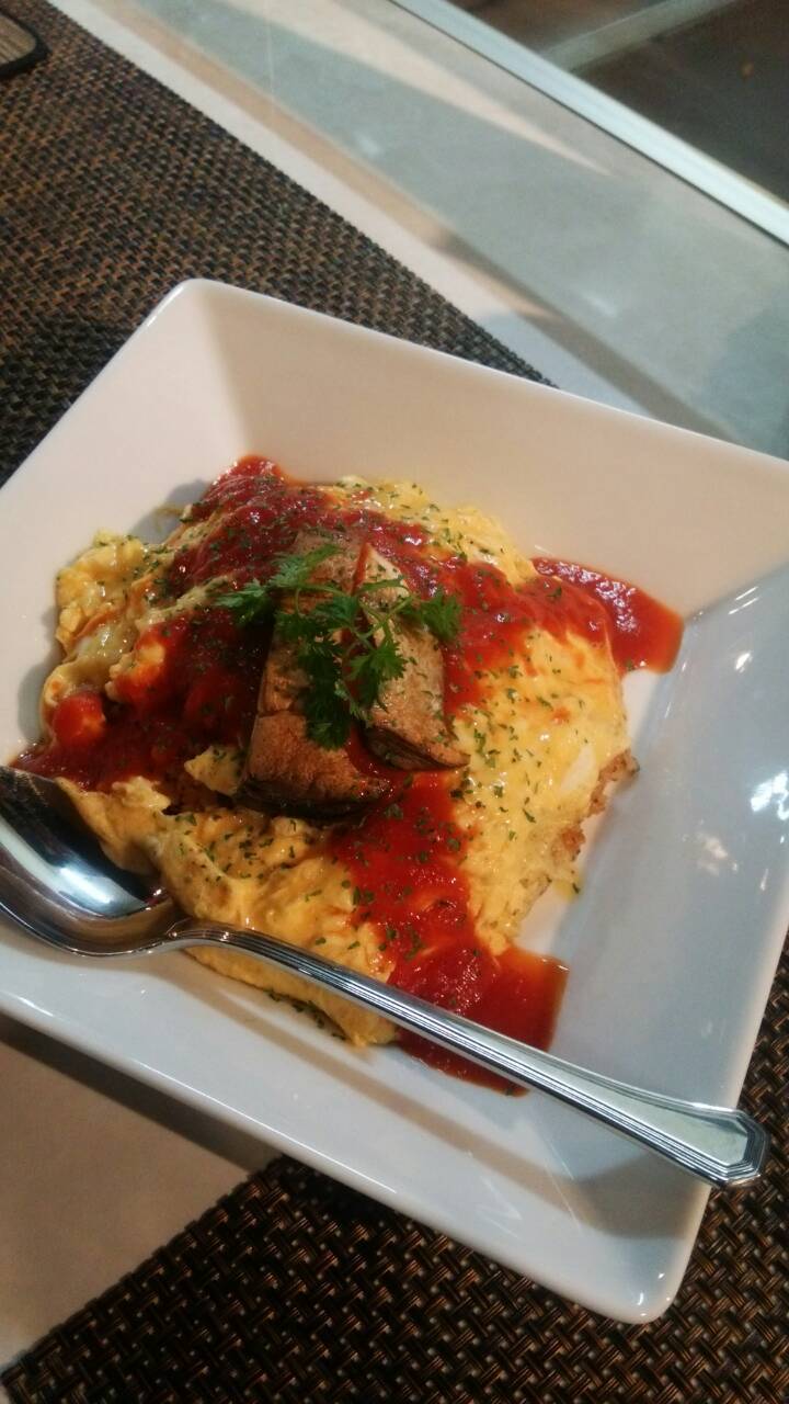 ふわとろ！鉄板オムライス（７４０円）