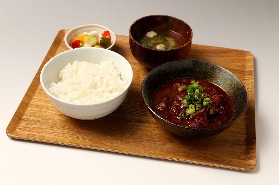 八丁味噌すじ煮込定食