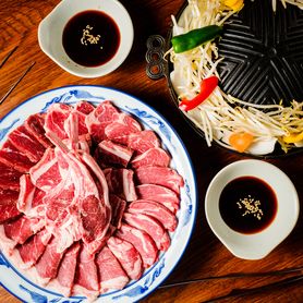 【羊肉6種！盛り合わせ】(1人前)