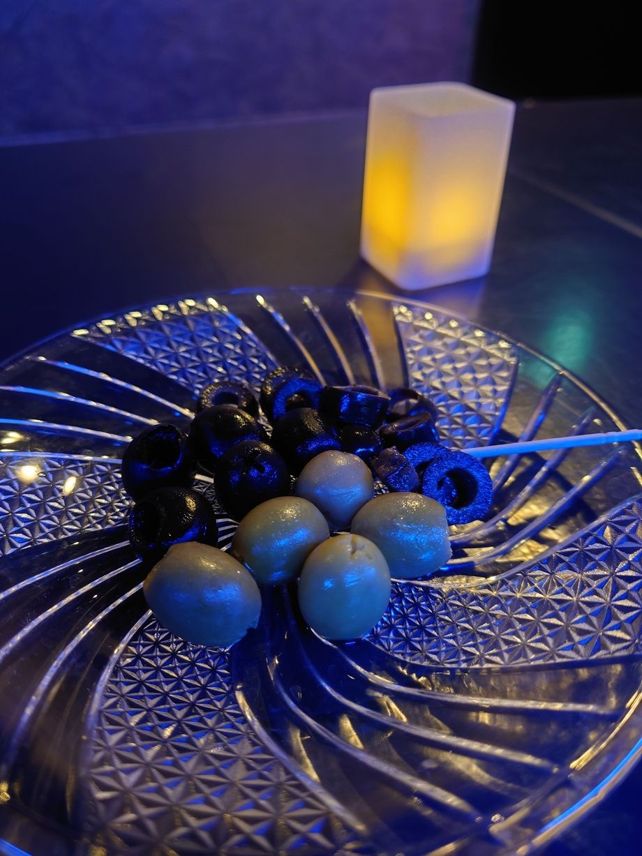 オリーブ盛合せ