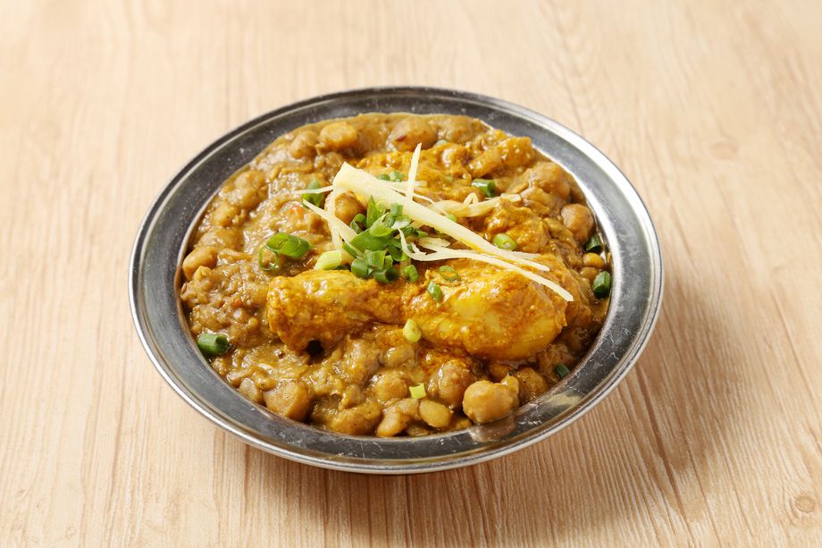 チキンとひよこ豆の料理