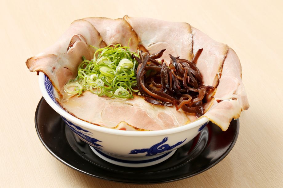 博多とんこつラーメン(チャーシュートッピング)