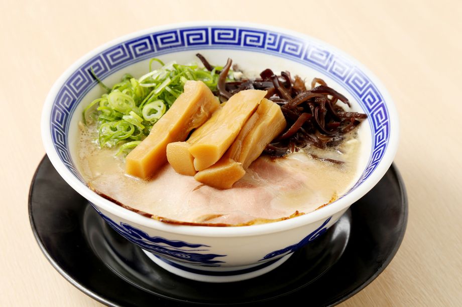 博多とんこつラーメン(メンマトッピング)