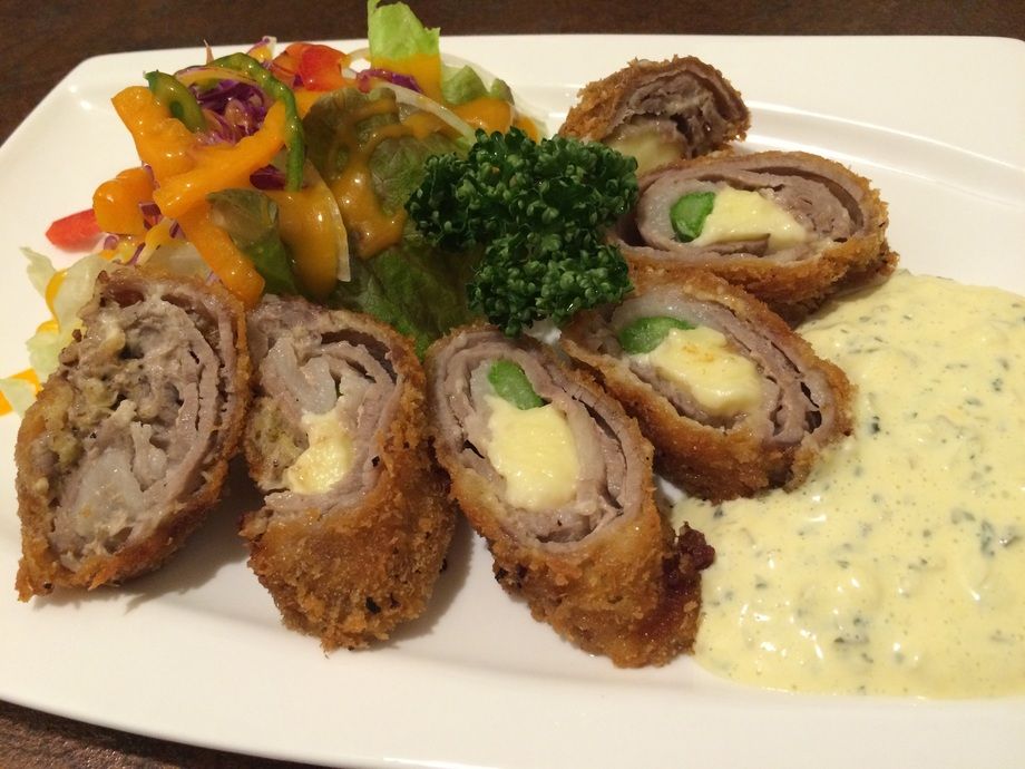 豚チーズ巻きフライ （780円）