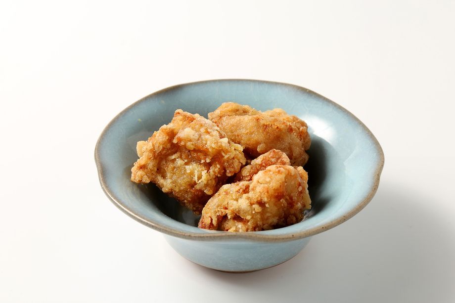 鶏モモ唐揚げ（100g220円(税込)）
