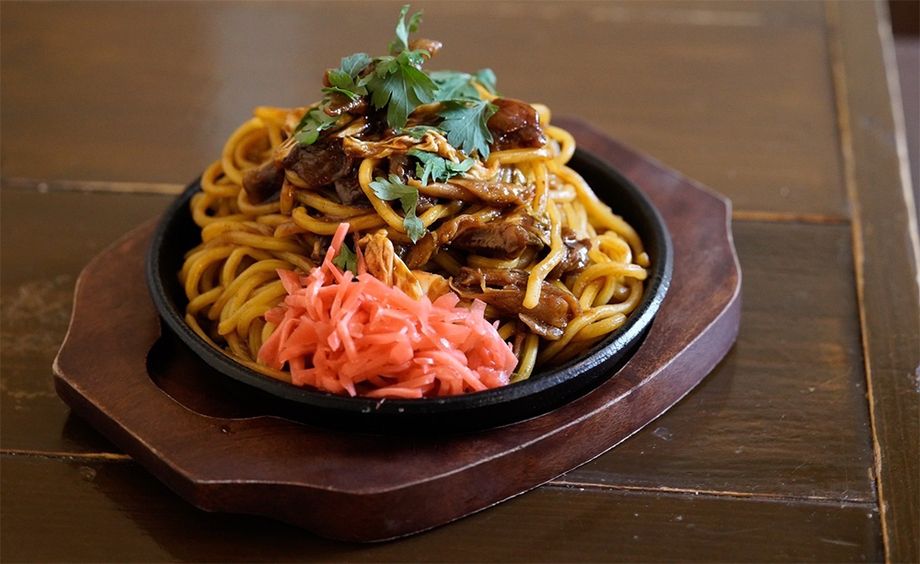 牛すじの焼きそば