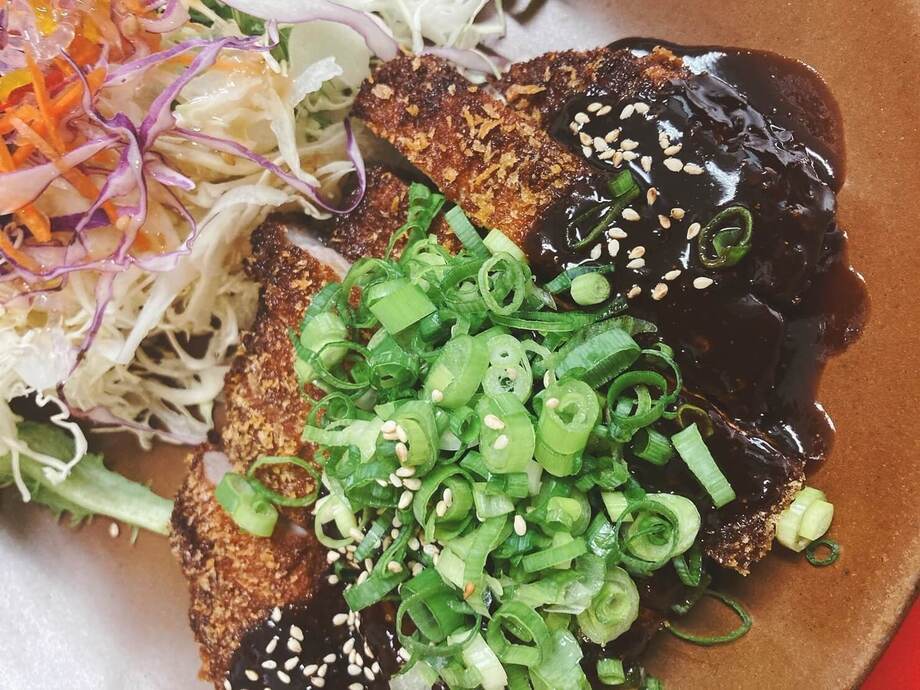 味噌カツ定食（1,000円（税込1,100円））