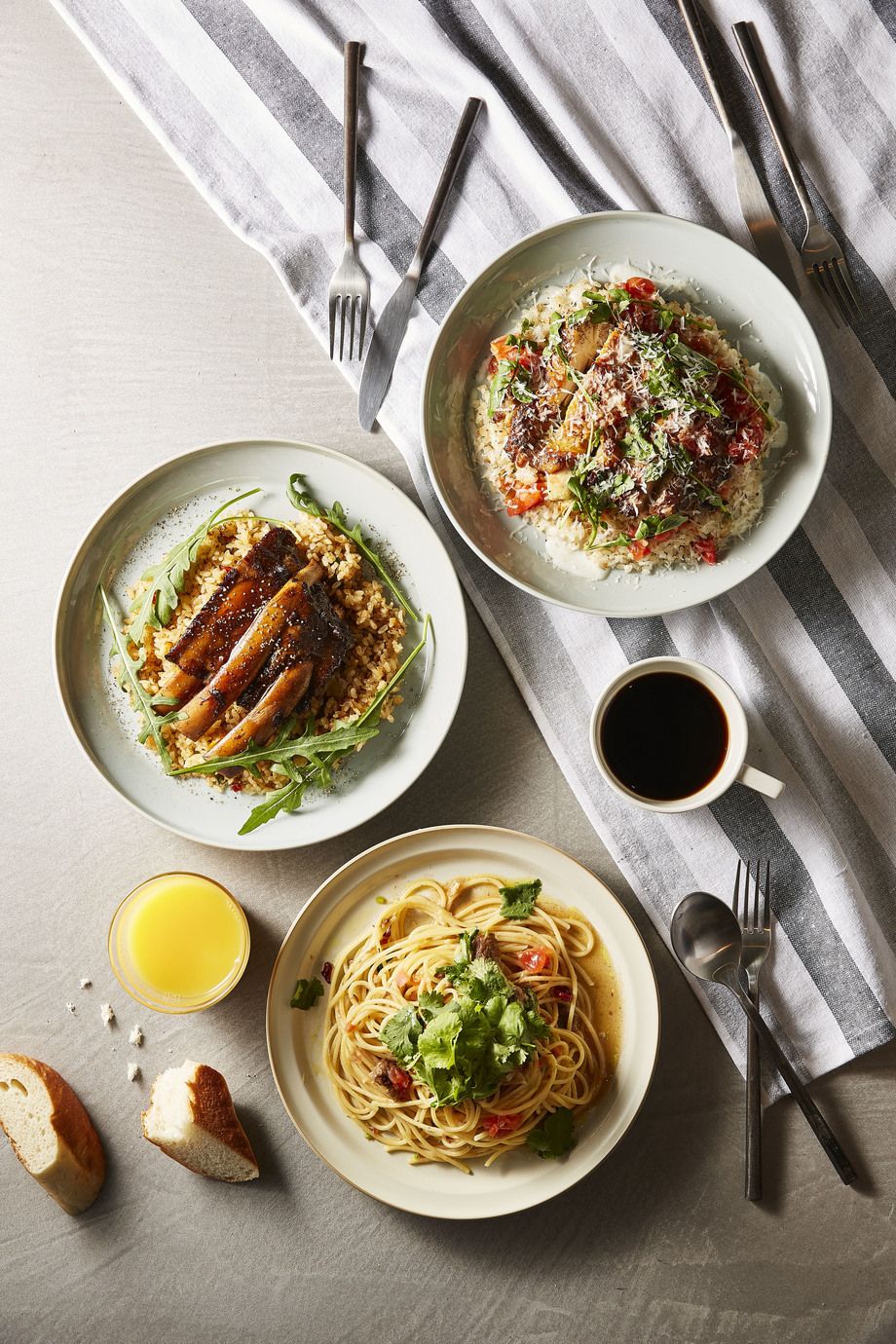 【週末ランチ限定コース】乾杯スパークリングワイン＆選べるメイン含全4品