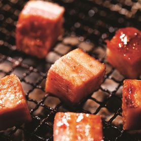 絶品！厚切り炙りベーコン/ジュ～シ～！ソーセージ