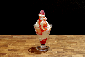 濃厚ミルクのプロテインショートケーキパフェ