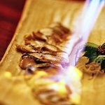 炙りしめ鯖（748円）