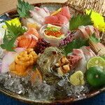 名物！！魚頂天盛り