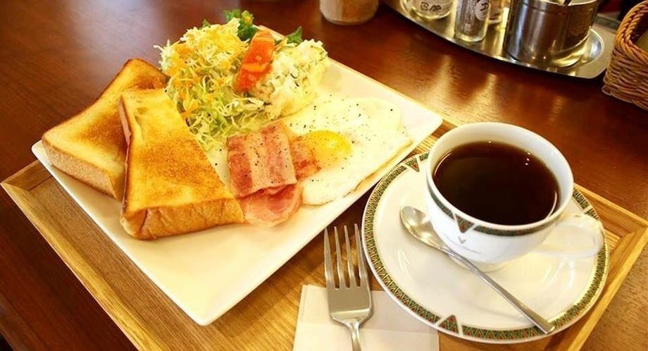 トーストセット（サラダ・コーヒーOr紅茶）