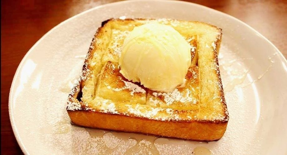 ハニートースト（サラダ・コーヒーOr紅茶）