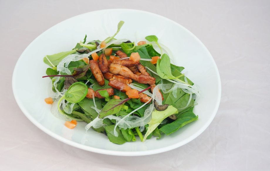 ホウレン草とカリカリ・ベーコンのサラダ