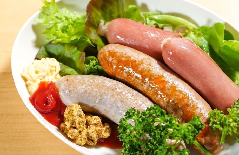 ビアガーデンのソーセージ（950）