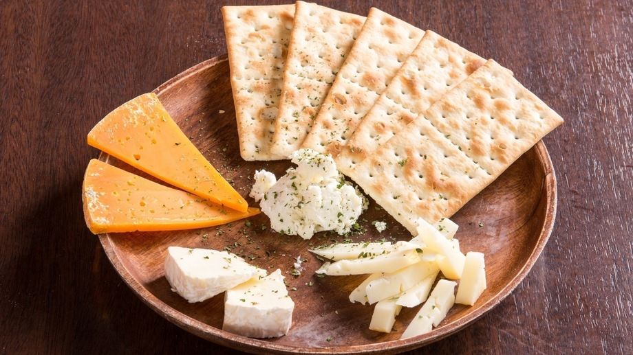 チーズの４種盛り合わせ（980円(税込み1,078円)）