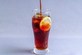 屋久島1000年コーラ 炭酸割り