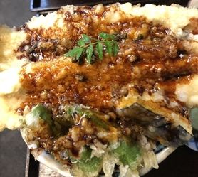 穴子天丼(吸物、香の物付)