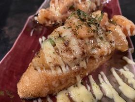 サーモンブルスケッタ　연어 불 스케터