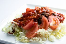 大盛無料！小盛半額！沖縄直伝自家製チリミンチ！「噂のタコライス」큰 모듬 무료!  작은 모듬 반액!  오키나와 직전 수제 칠리 민치!  "소문의 타코라이스"