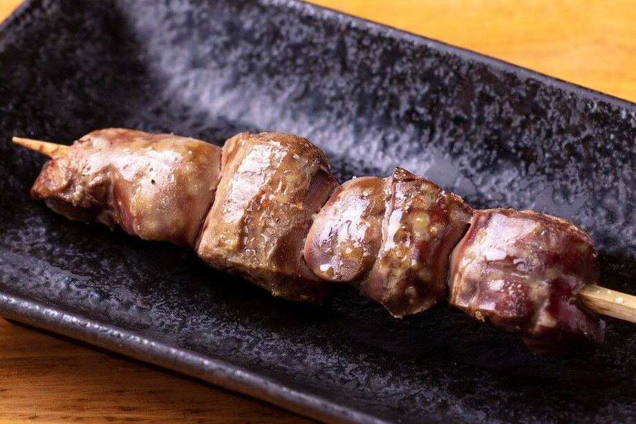 鮮度抜群とろレバー（店内メニューをご確認ください）