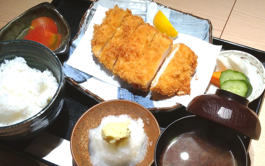 鳥かつ定食（1000）