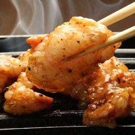 炭火ホルモン焼き 牛マルチョウ開き（タレ/塩）