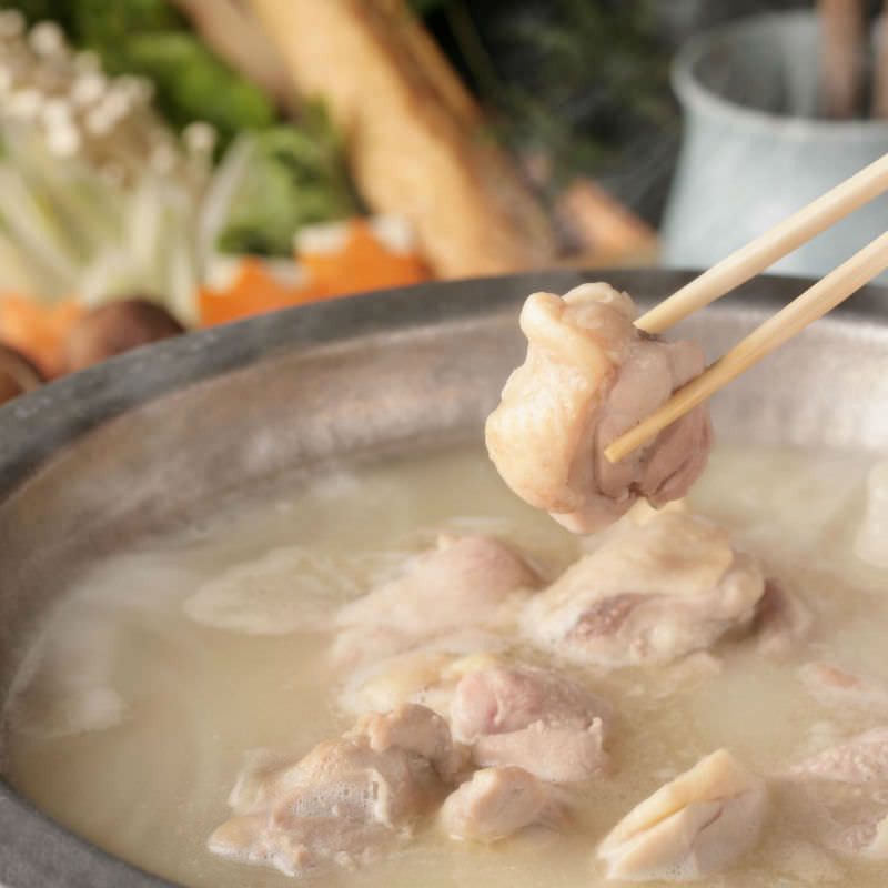 美神鶏　特製水炊き（1人前 2,440円(税抜)　※2人前より承ります。）