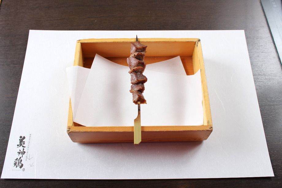 砂肝串（塩・タレ）（280円(税抜)）