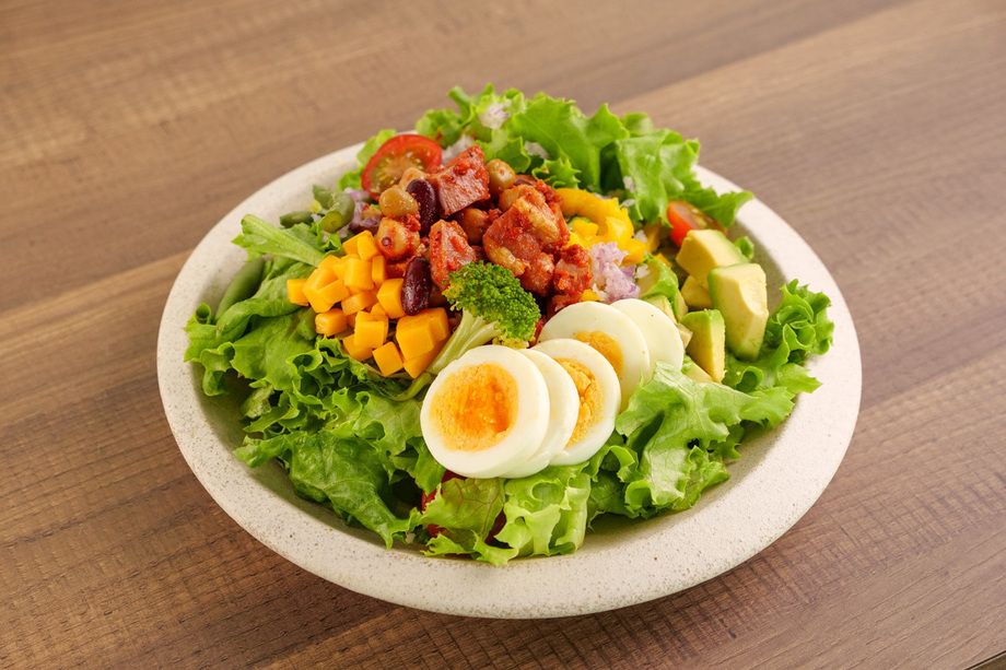 スパイシーチリ＆チェダーのチリコンサラダ