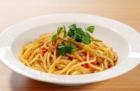 釜揚げしらすとカラスミのペペロンチーノ