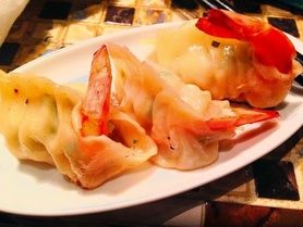 海老味抜群っ！ まるごと一匹エビ餃子