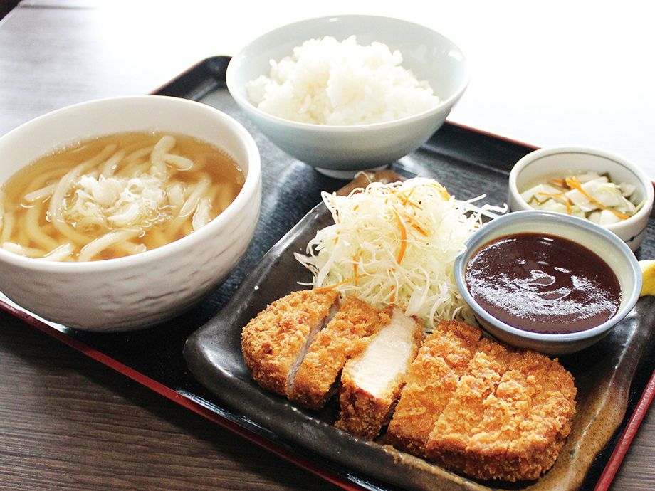 厚切りとんかつ定食　うどん・ご飯大盛り無料（1480円）
