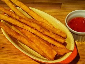 屋台のもちもちロングポテト