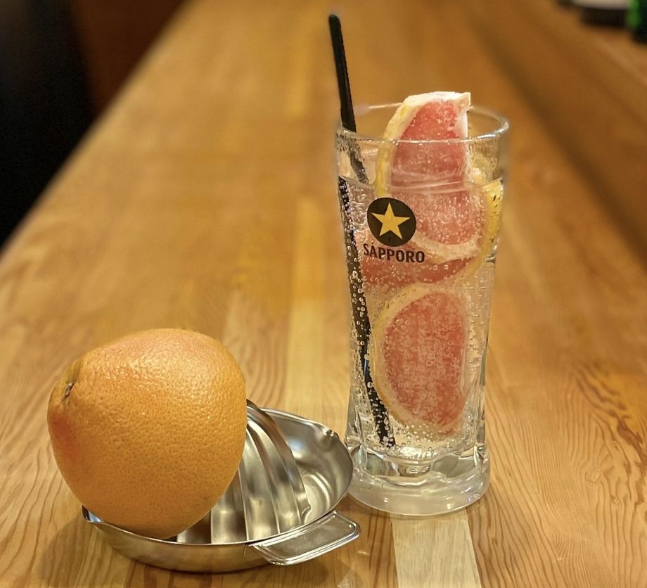 シャリキンレモンサワー / シャリキングレープフルーツサワー（704円（税込））