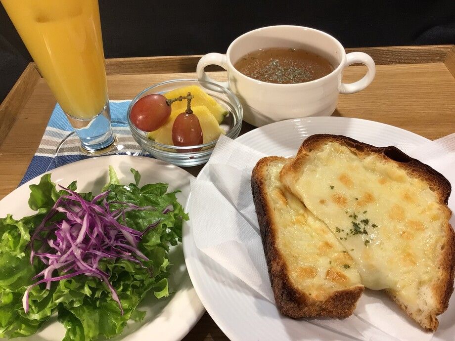 お得なスペシャルモーニング　ゴーダチーズC