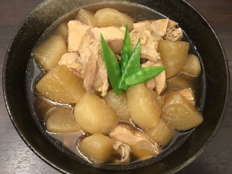 本日の煮物 (大阪産大根)