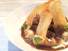 牛タンの味噌煮込み