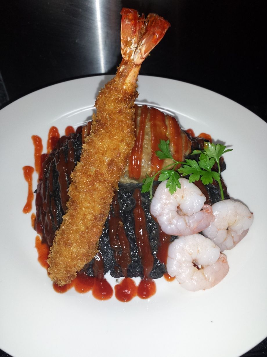 真っ黒い！？夢の小悪魔オムライス（1680円+税）