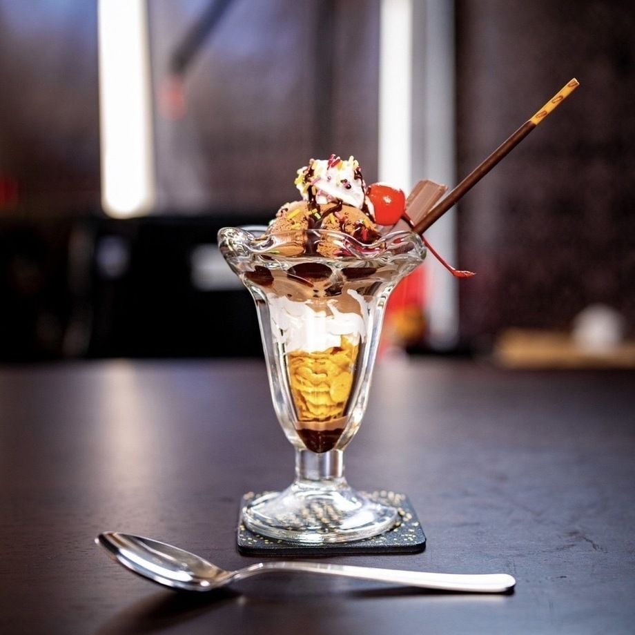 チョコレートパフェ