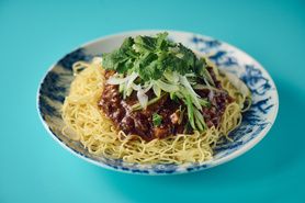 炸醤麺　ジャージャー麺