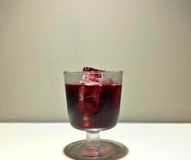 ワイナリーこだわりのぶどうジュース赤