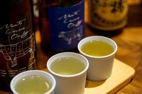 日本酒三種飲み比べ