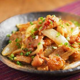 牛ホルモン炒め