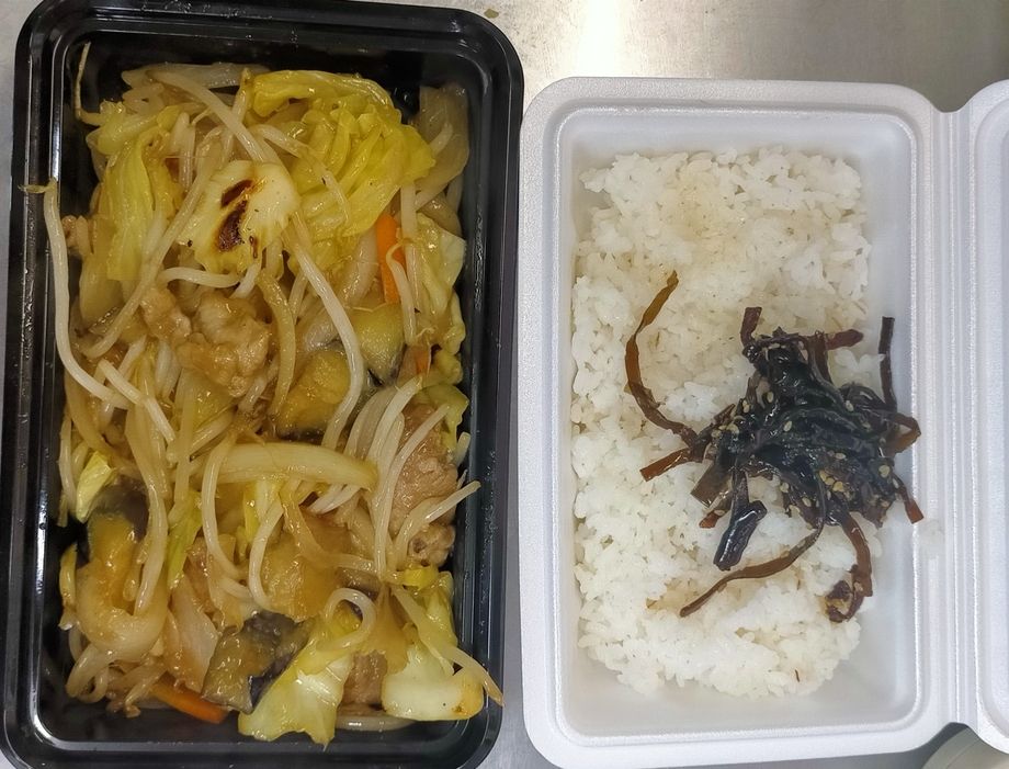 肉野菜炒め弁当